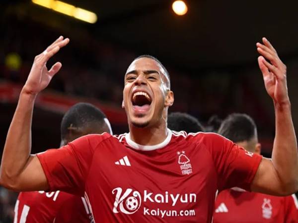 Chuyển nhượng Real 19/4: Forest ra giá bán đá tảng cho Real