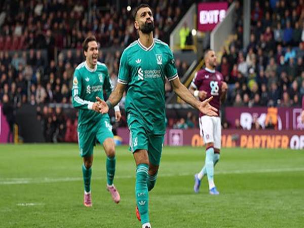 Bóng đá Anh: Liverpool thắng nhọc nhằn trước đối thủ Burnley