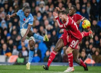 Tin Liverpool 11/11: Arne Slot đưa CLB trở lại đường ray