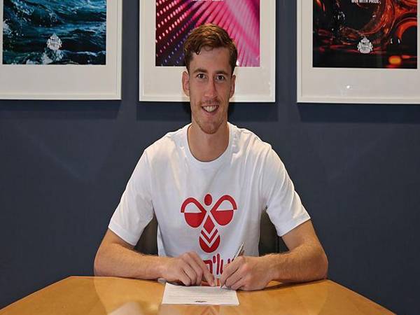 Sự nghiệp bóng đá của Robin Roefs